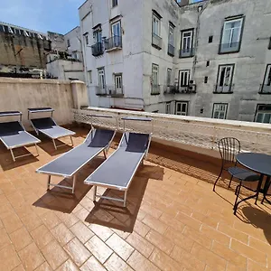 https://piazza-san-domenico-maggiore-3-bedroomsterrace.hotels-amalfi.com